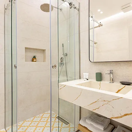 Santorini Luxury 2 - Access, Parking And شقة